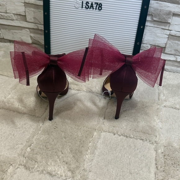 Jessica Simpson Women's Phindies Bow Ankle-Strap Pumps - Picture 4 of 12